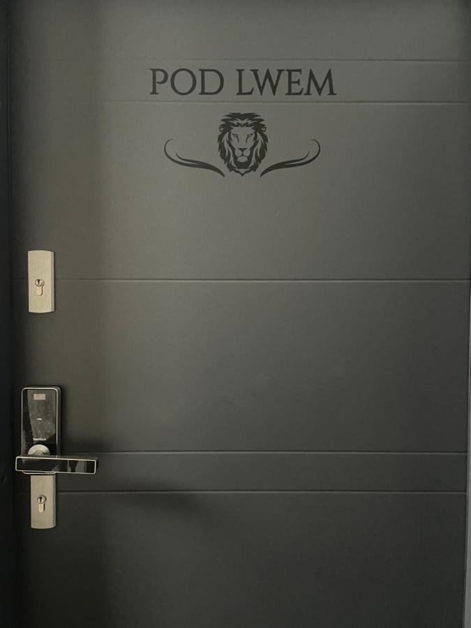 Апартаменты Pod Lwem Косцежина Экстерьер фото
